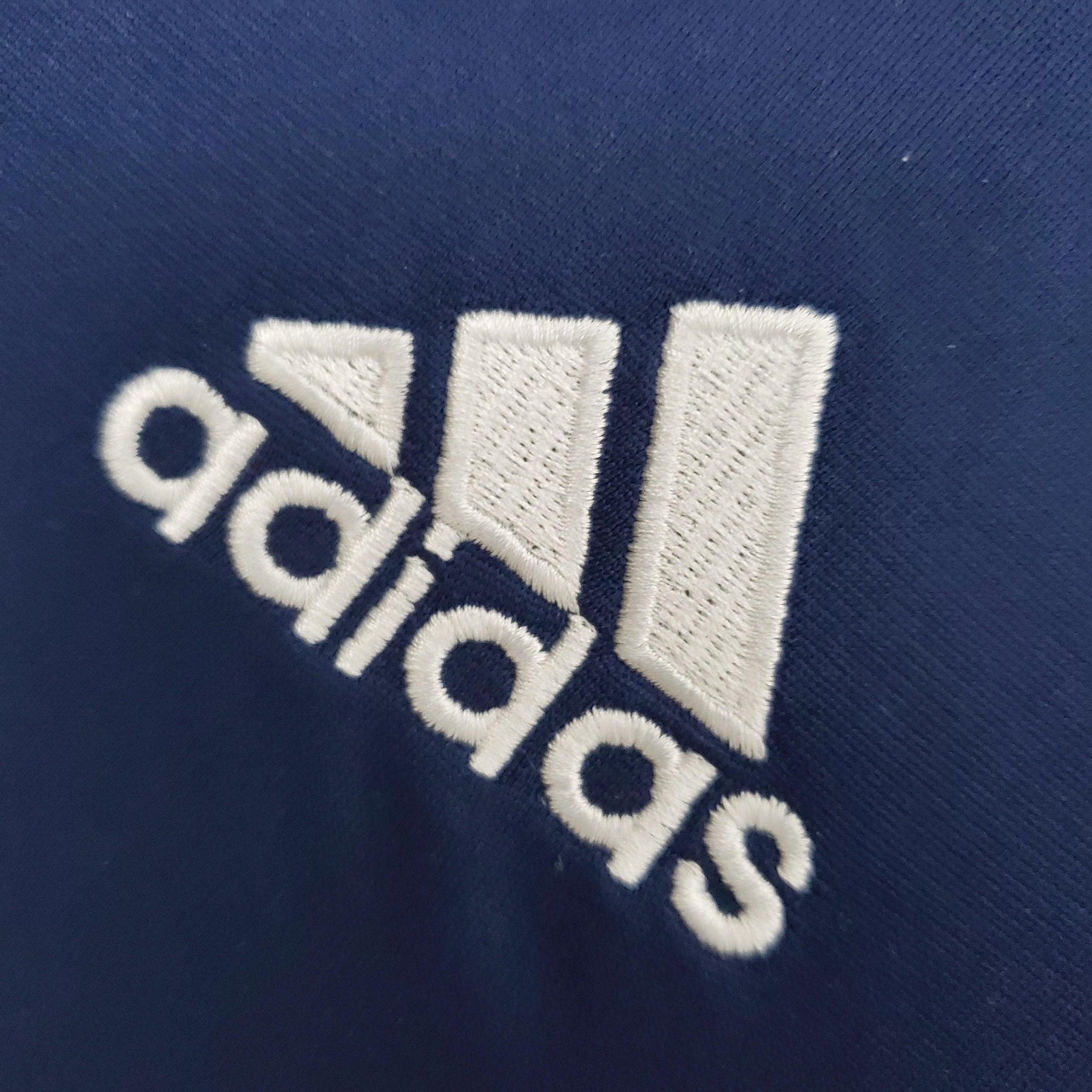 Camisa Retrô Real Madrid 05/06