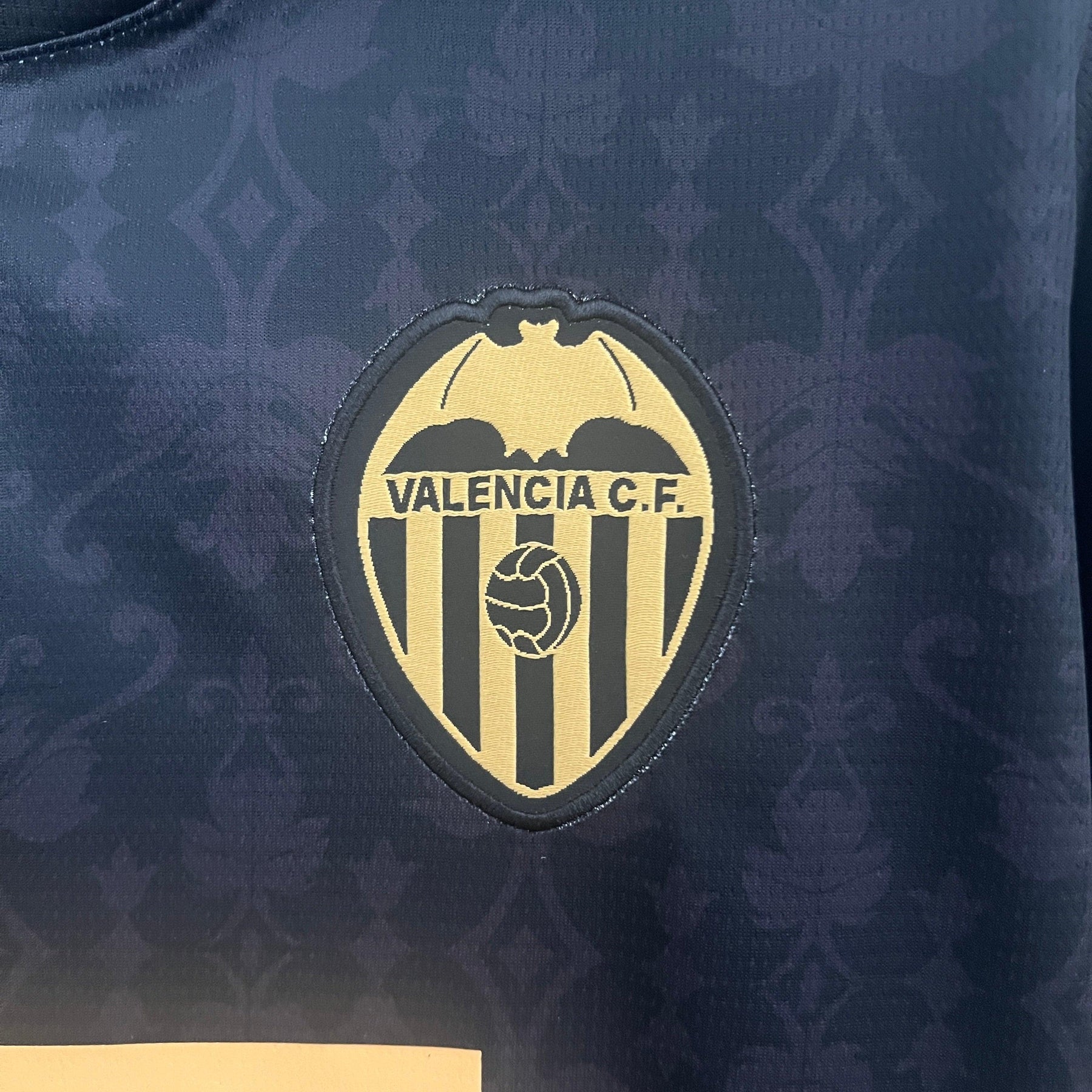 Camisa Valencia 24/25
