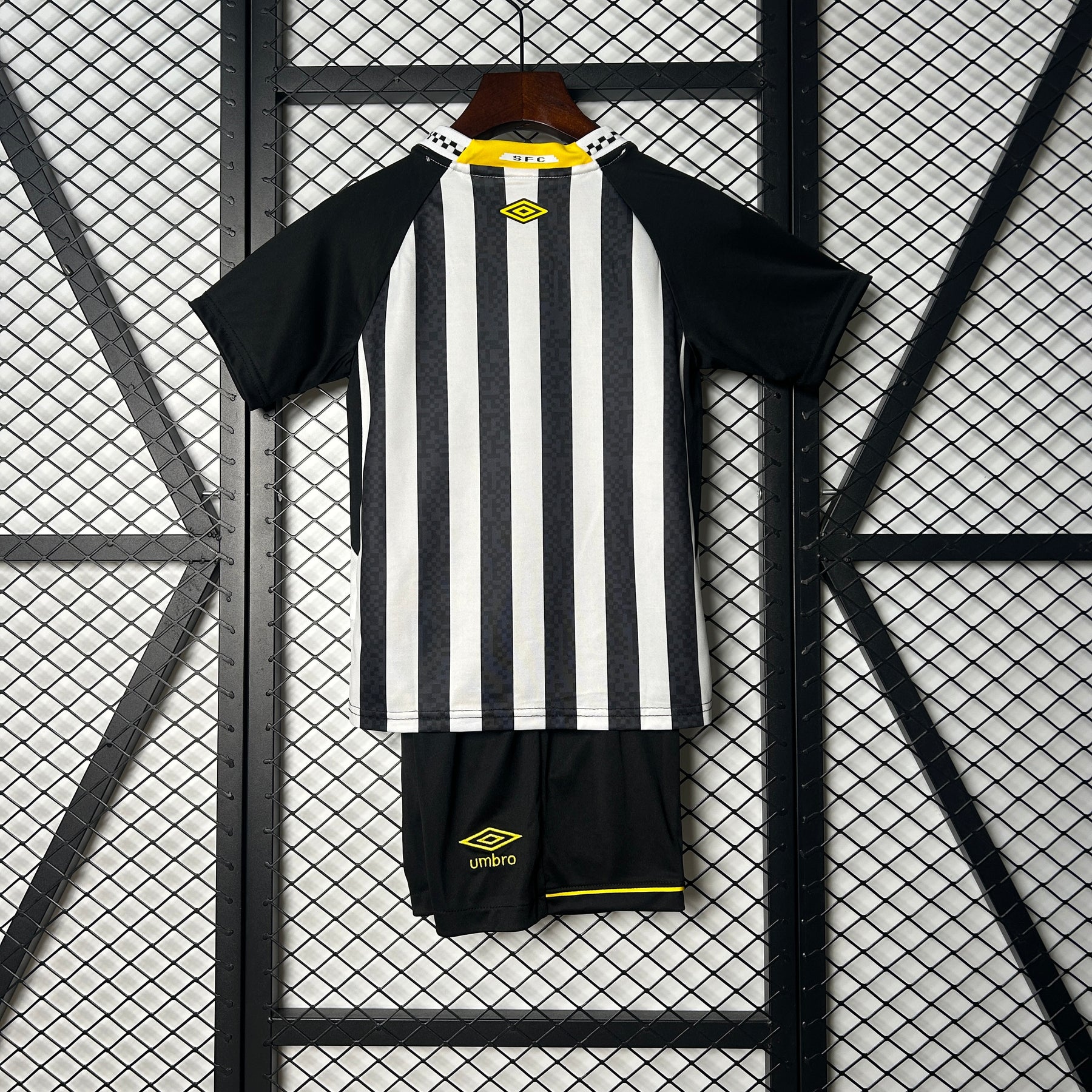 Kit infantil Santos 25/26