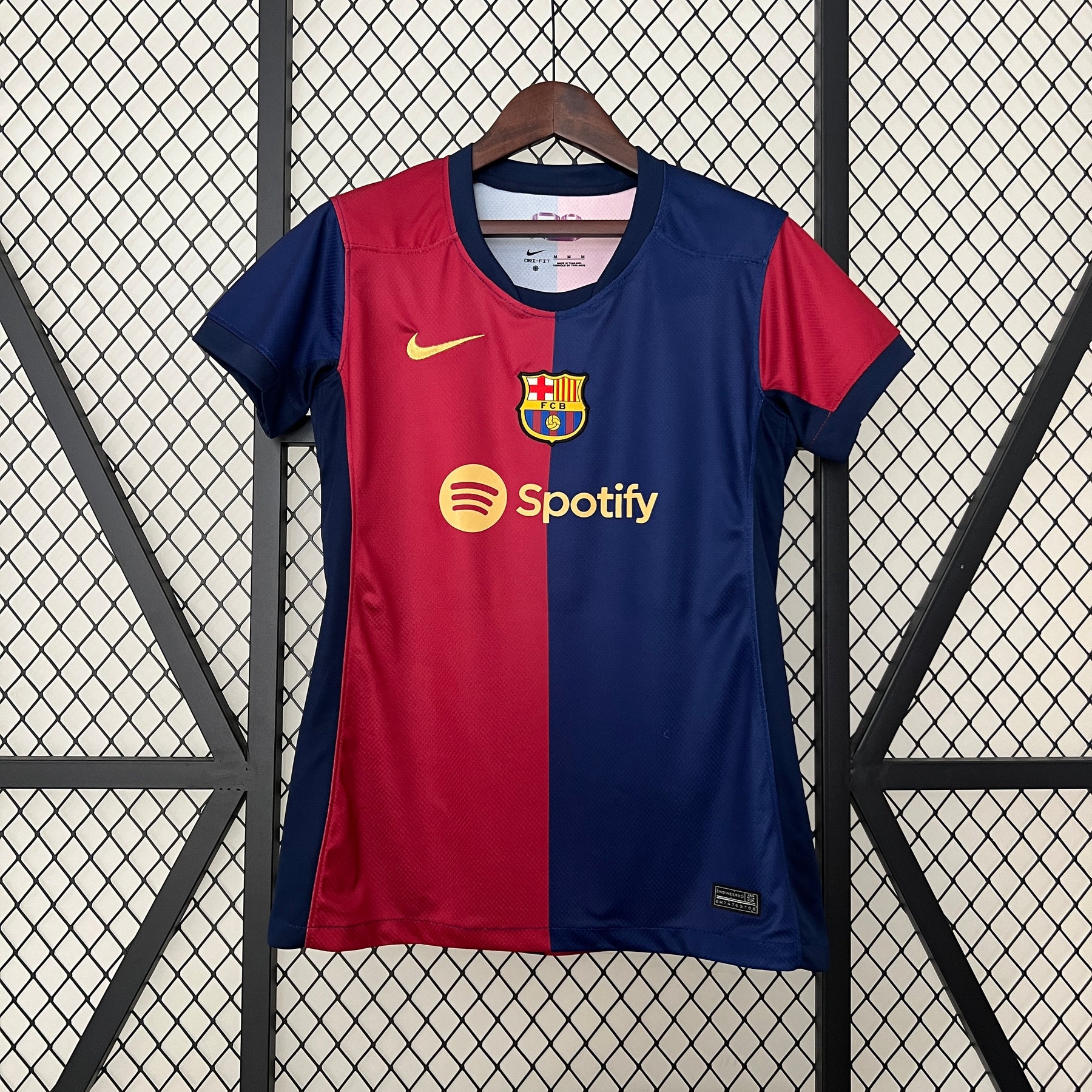camisa Barcelona feminina 25/26