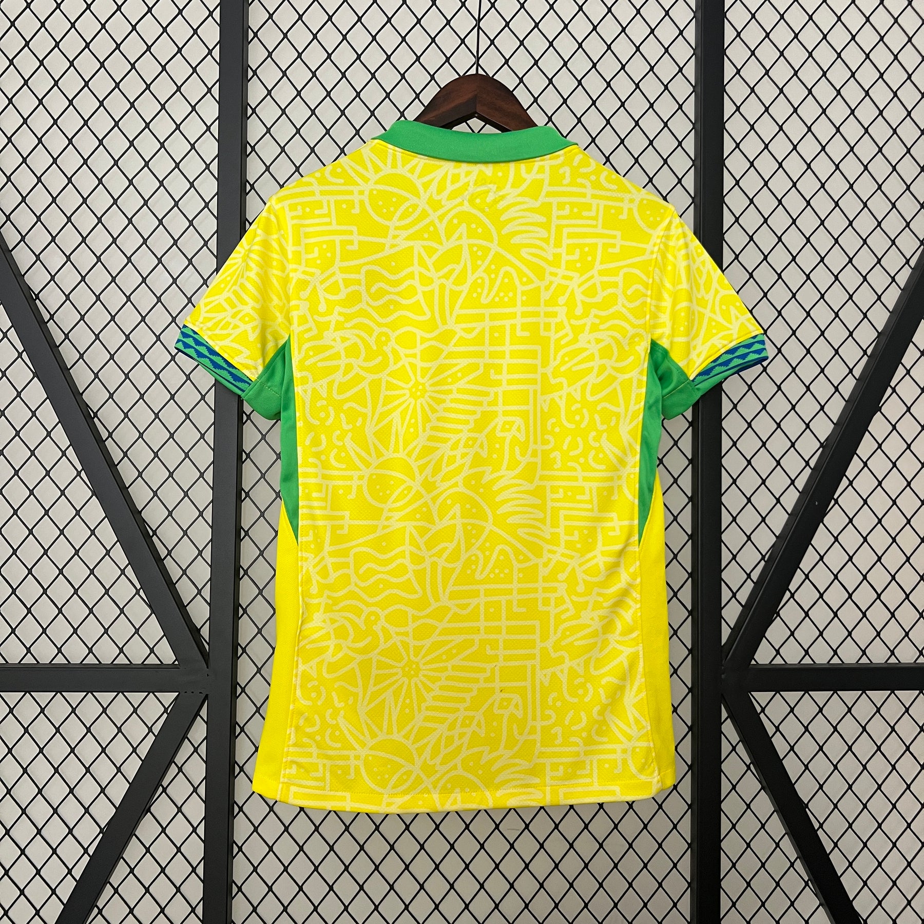 camisa Brasil feminina Amarela