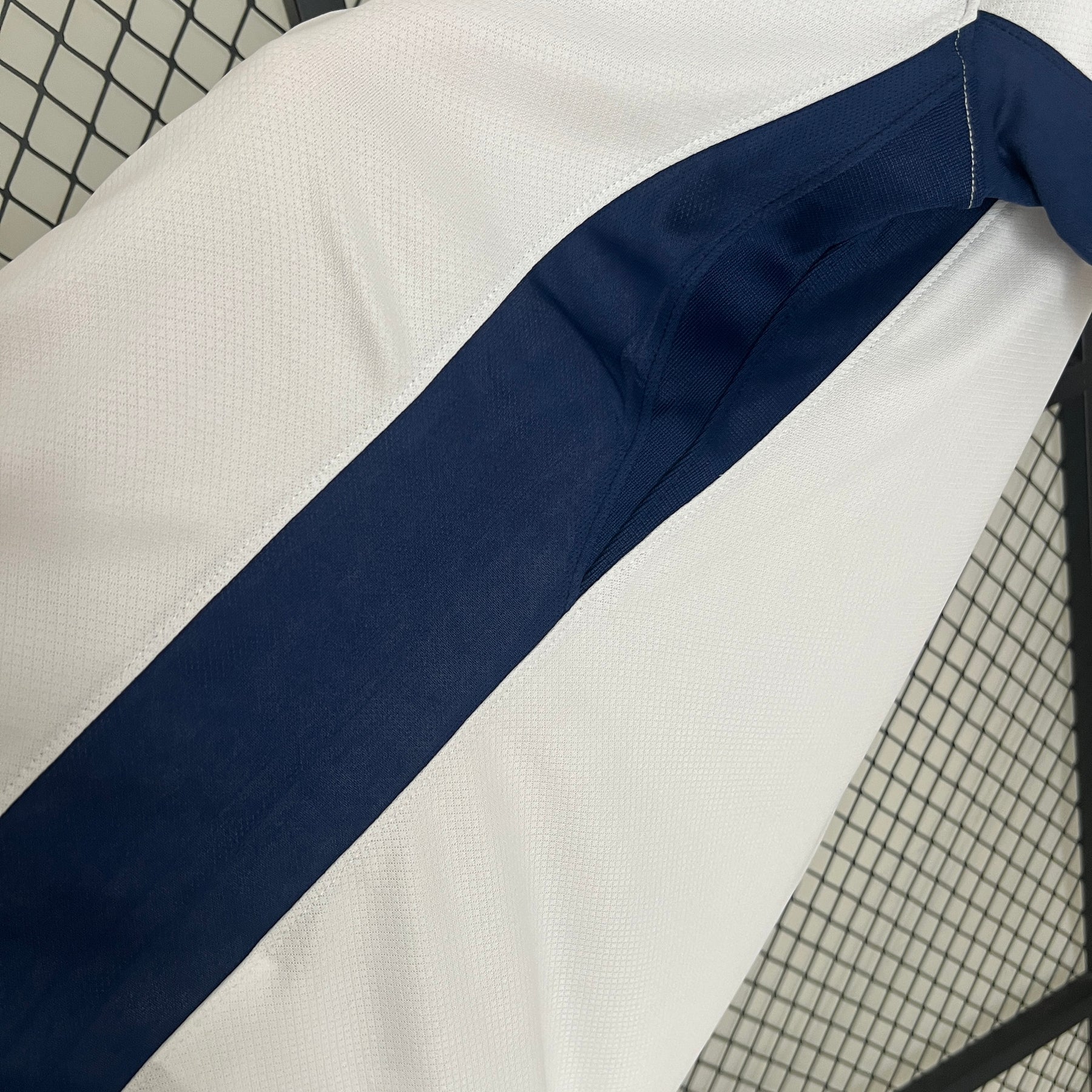 camisa Inglaterra feminina 24/25