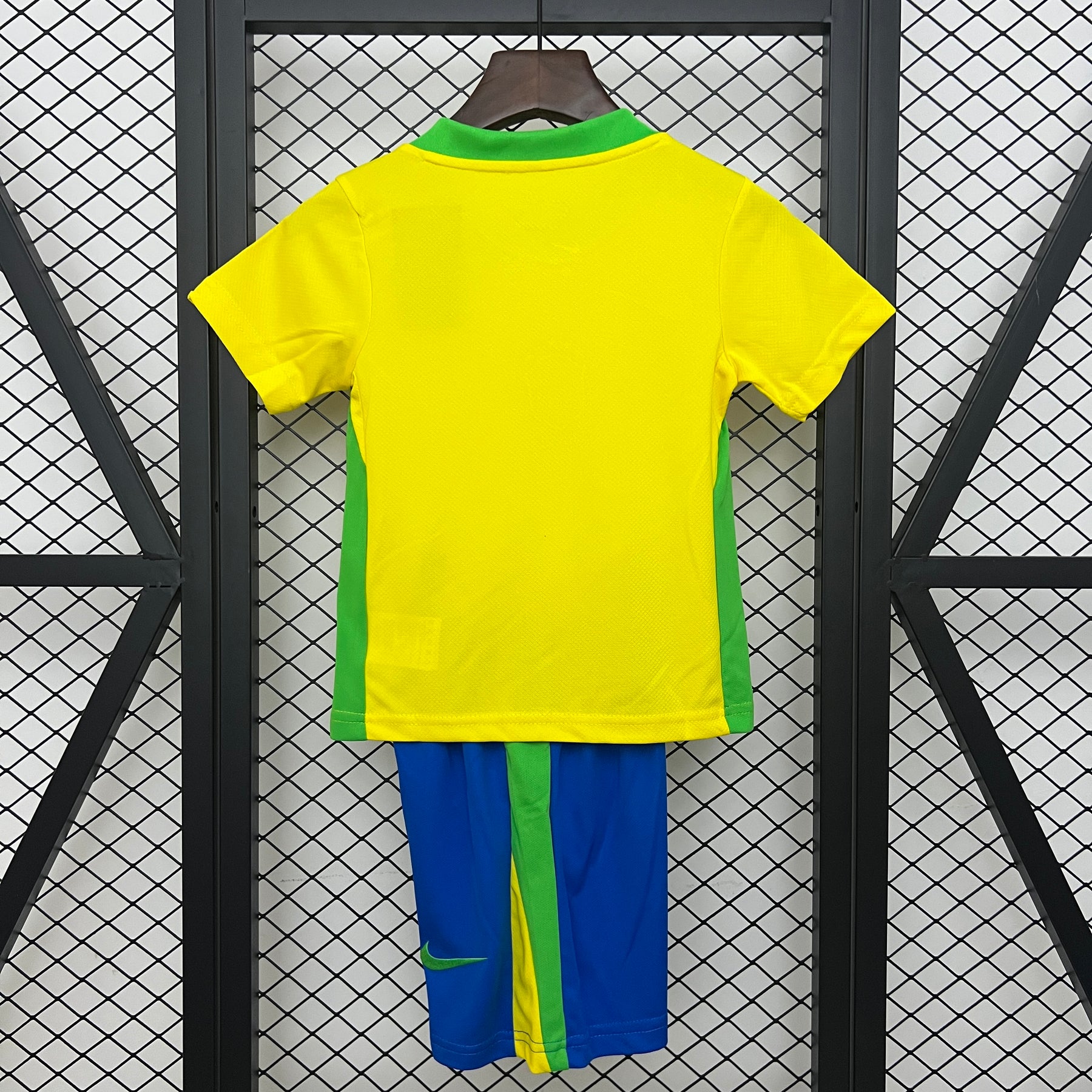 Kit infantil Brasil 24/25
