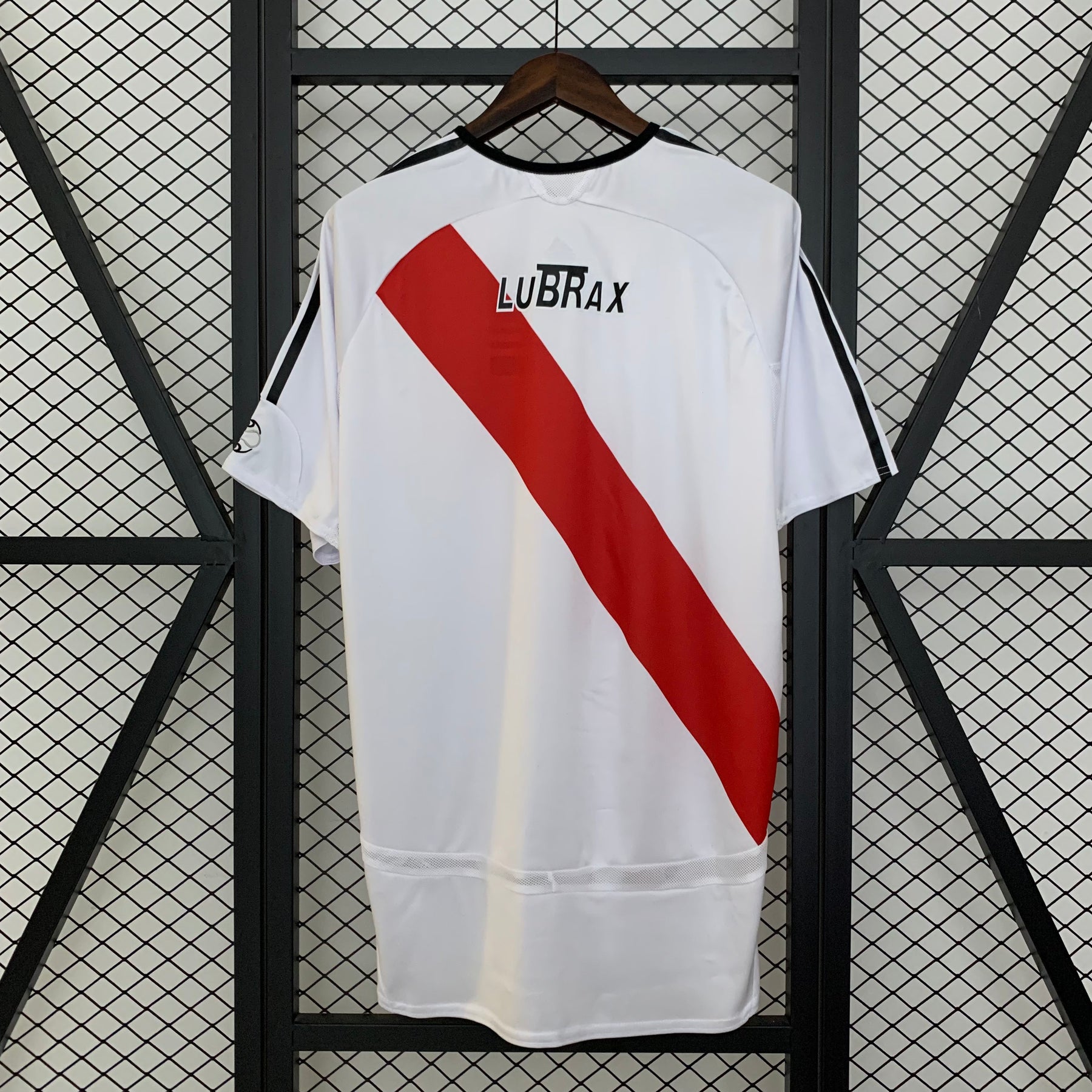 Retro River Plate 06/07