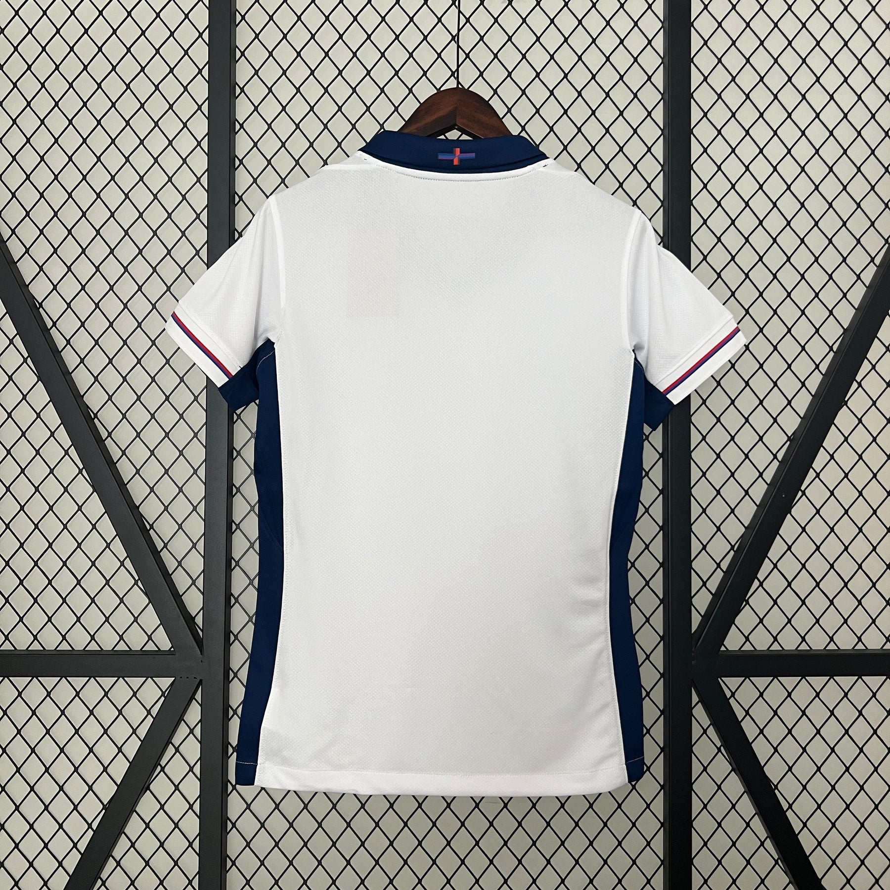 camisa Inglaterra feminina 24/25