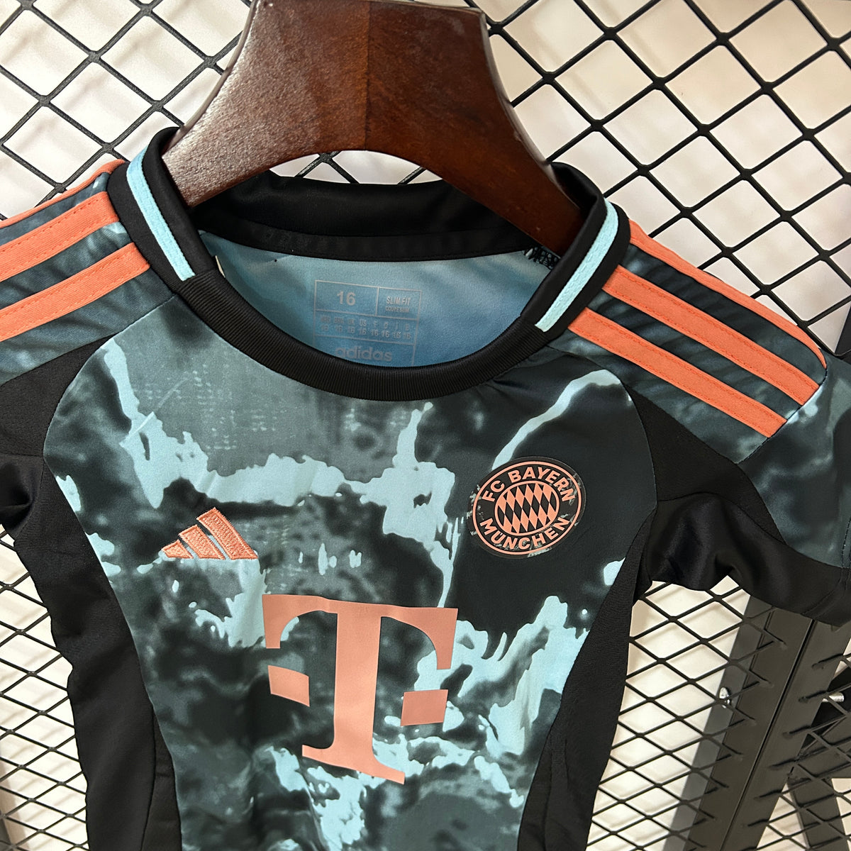 Kit infantil Bayern munich 24/25