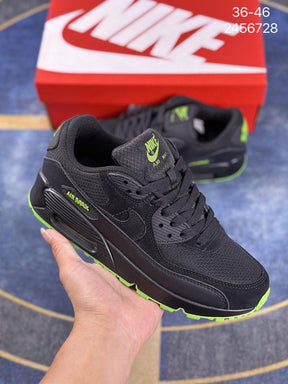 Nike Air Max 90 preto e verde