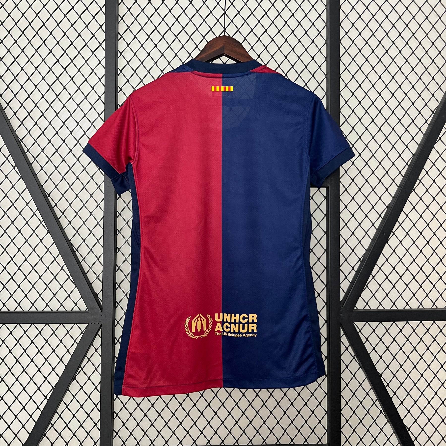 camisa Barcelona feminina 25/26