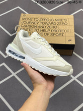 Nike Air Max Dawn branco e creme
