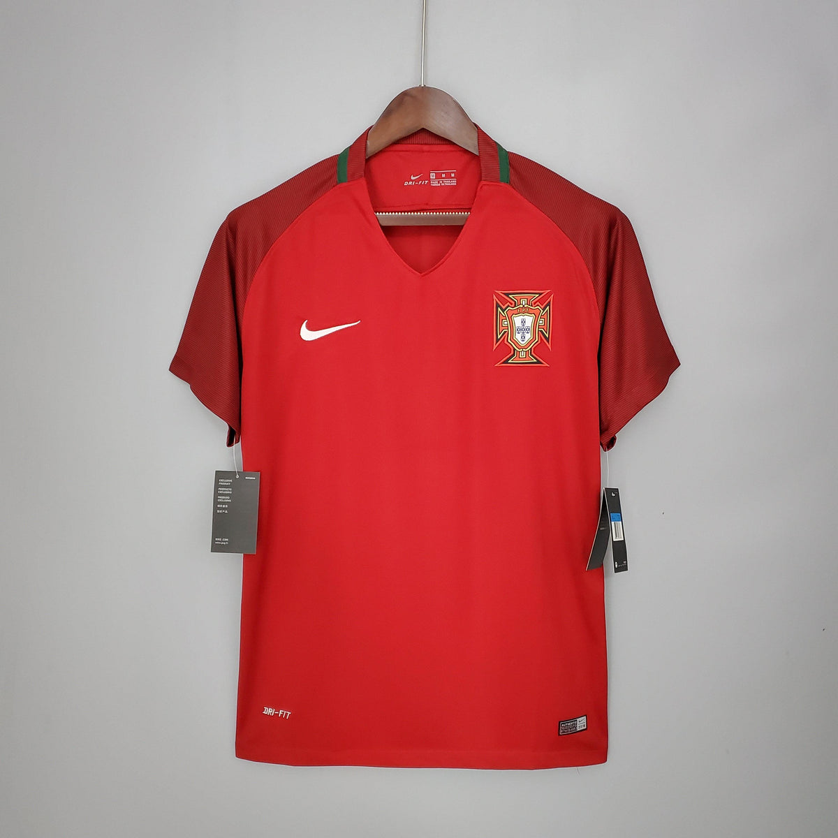 Camisa Retrô Portugal 2016