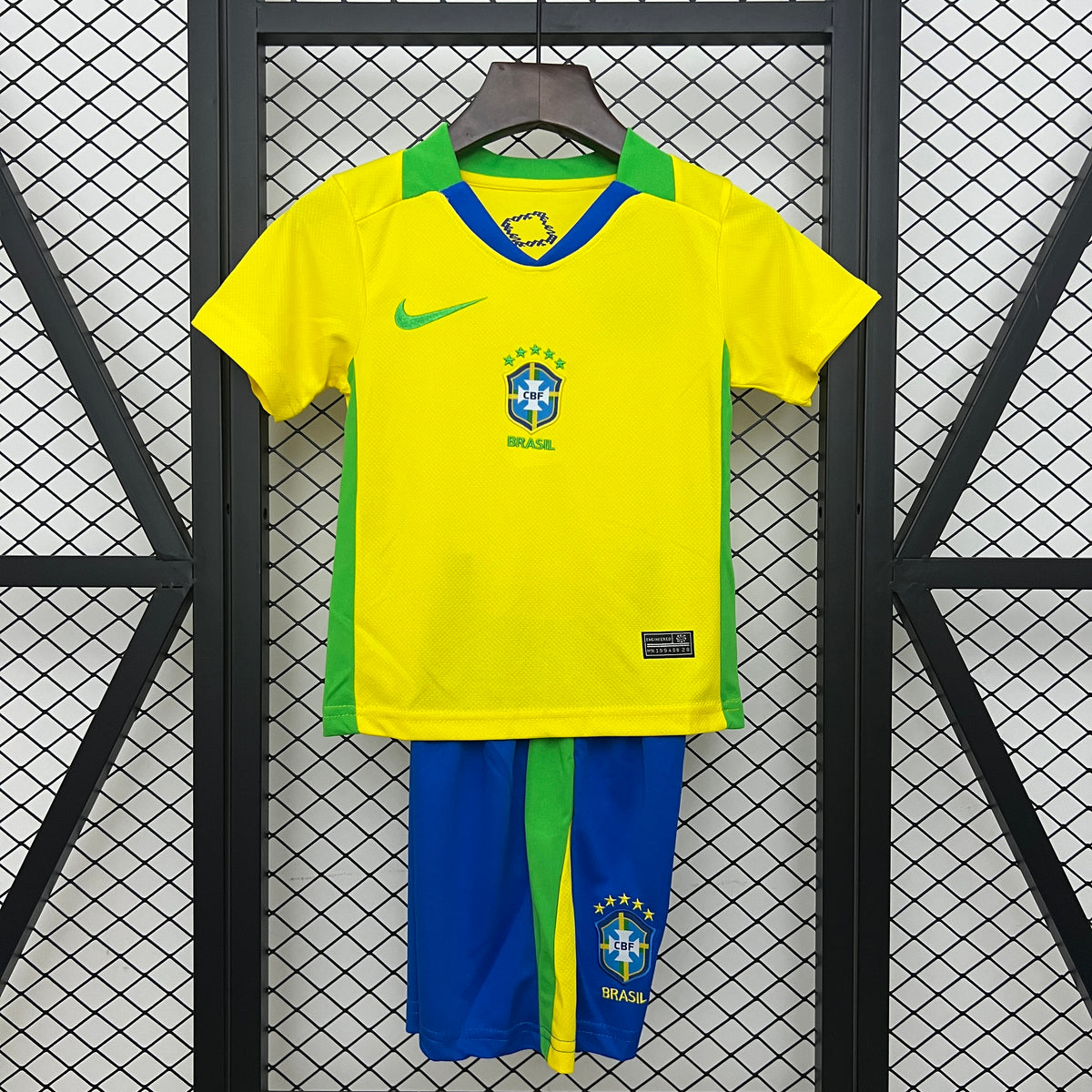Kit infantil Brasil 24/25