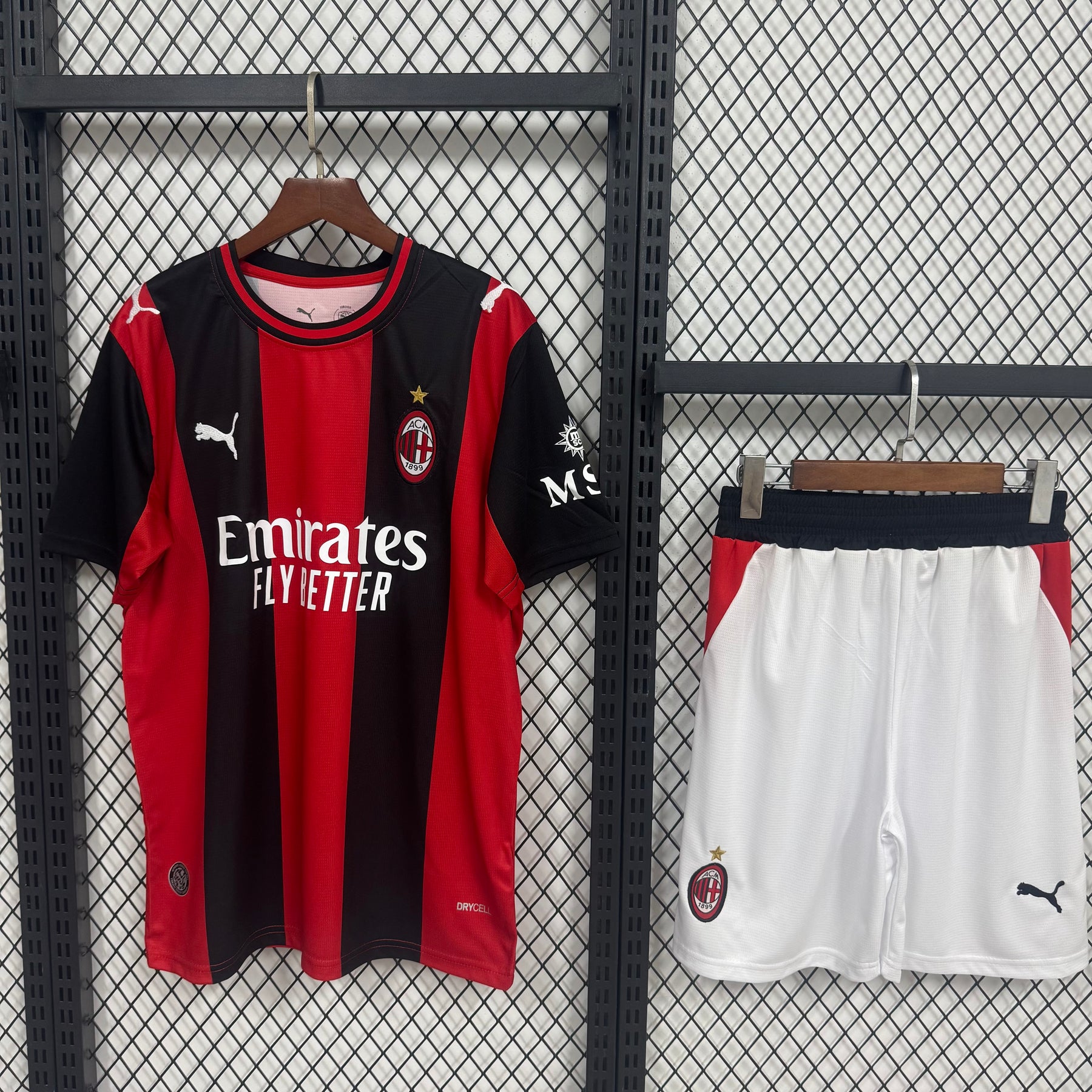Kit de Treino Milan 22/23