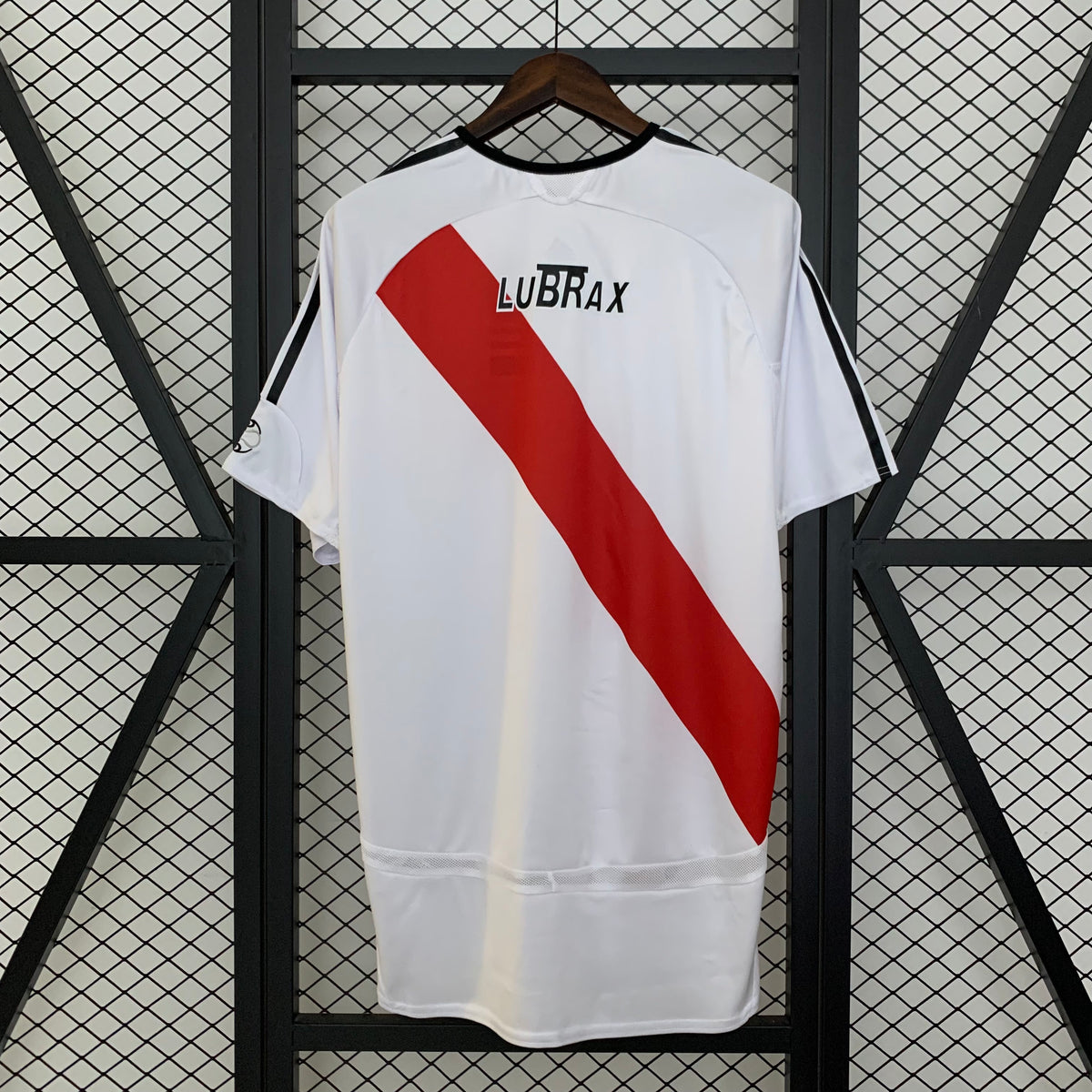 Retro River Plate 06/07
